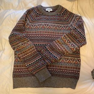 Gray knit patterned sweater